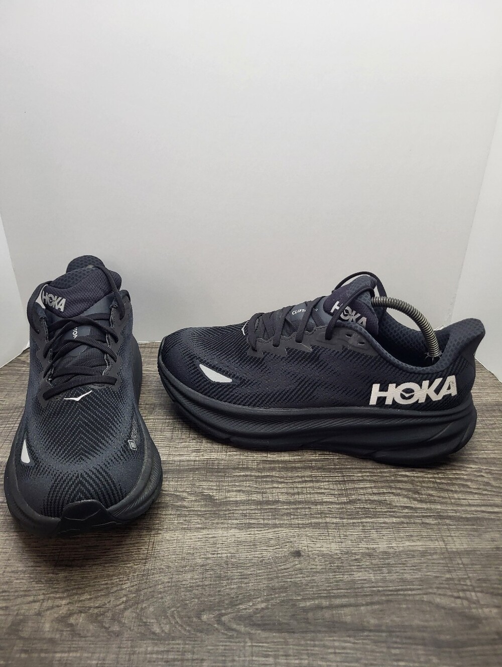 Hoka Clifton 9 GTX Gore-Tex Running Shoes Sneakers Black Mens Sz 9.5 Black